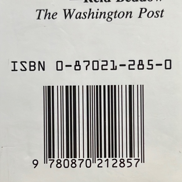 Tom Clancy hardcovers: The Hunt for Red October & Clear and Present Danger - Picture 10 of 14